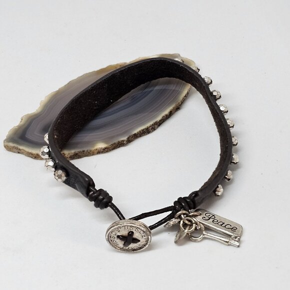 Fossil Brown Leather Silver Tone Beads Charms Bracelet Boho 8" Key Peace - Picture 2 of 11